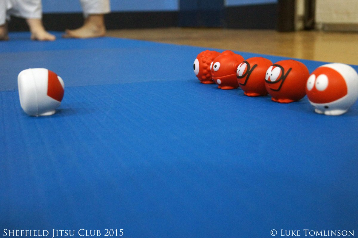 SheffieldJitsu's tweet photo. Great #ComicRelief session on Thursday! Well done to all with medals from the weekend! @jitsufoundation #RND15 http://t.co/09iXuIUJvN
