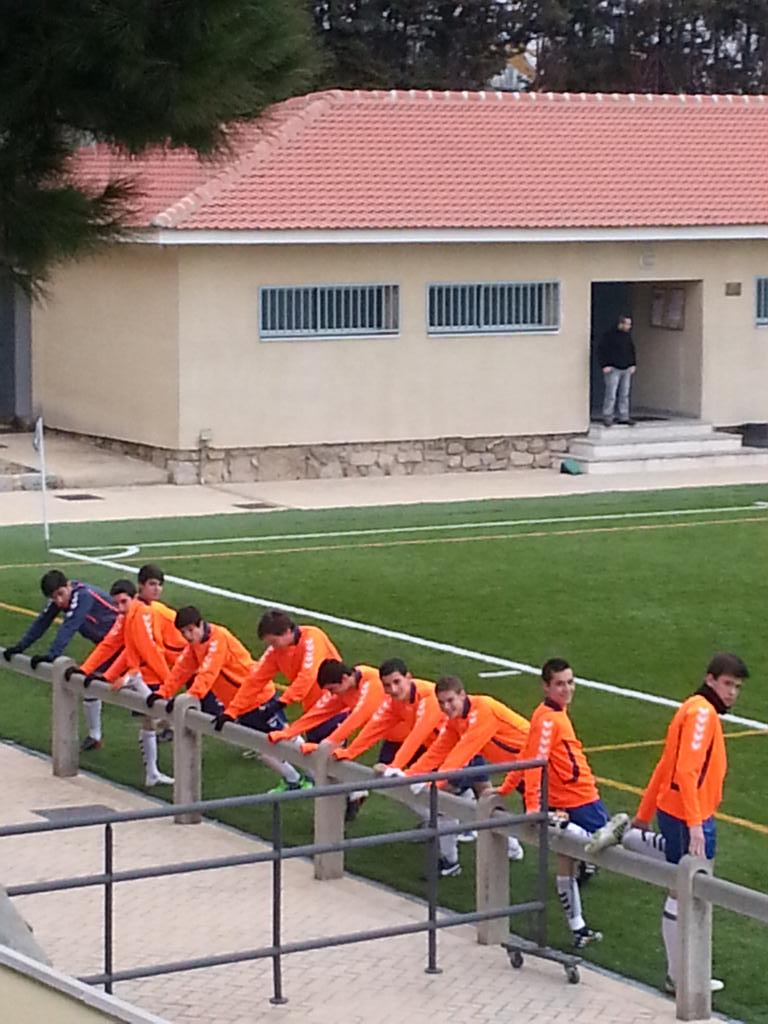 javiervillalba5's tweet photo. Calentando motores.....vamos a ganar!!! http://t.co/Jtax5FHMCQ