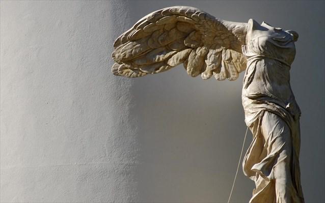 Το Μουσείο του Λούβρου τιμά τη Νίκη της Σαμοθράκης! <a href="/MuseeLouvre/">Musée du Louvre</a> via <a href="/naftemporikigr/">naftemporiki.gr</a> on.fb.me/1AQitOa