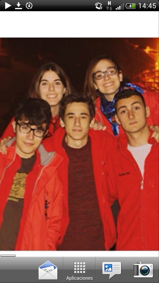 arantxapuerta's tweet photo. Espero que este año @BrocoliRosa salga también en mi fondo de pantalla jeje #Fallas2014 http://t.co/j3tx2DbBE0