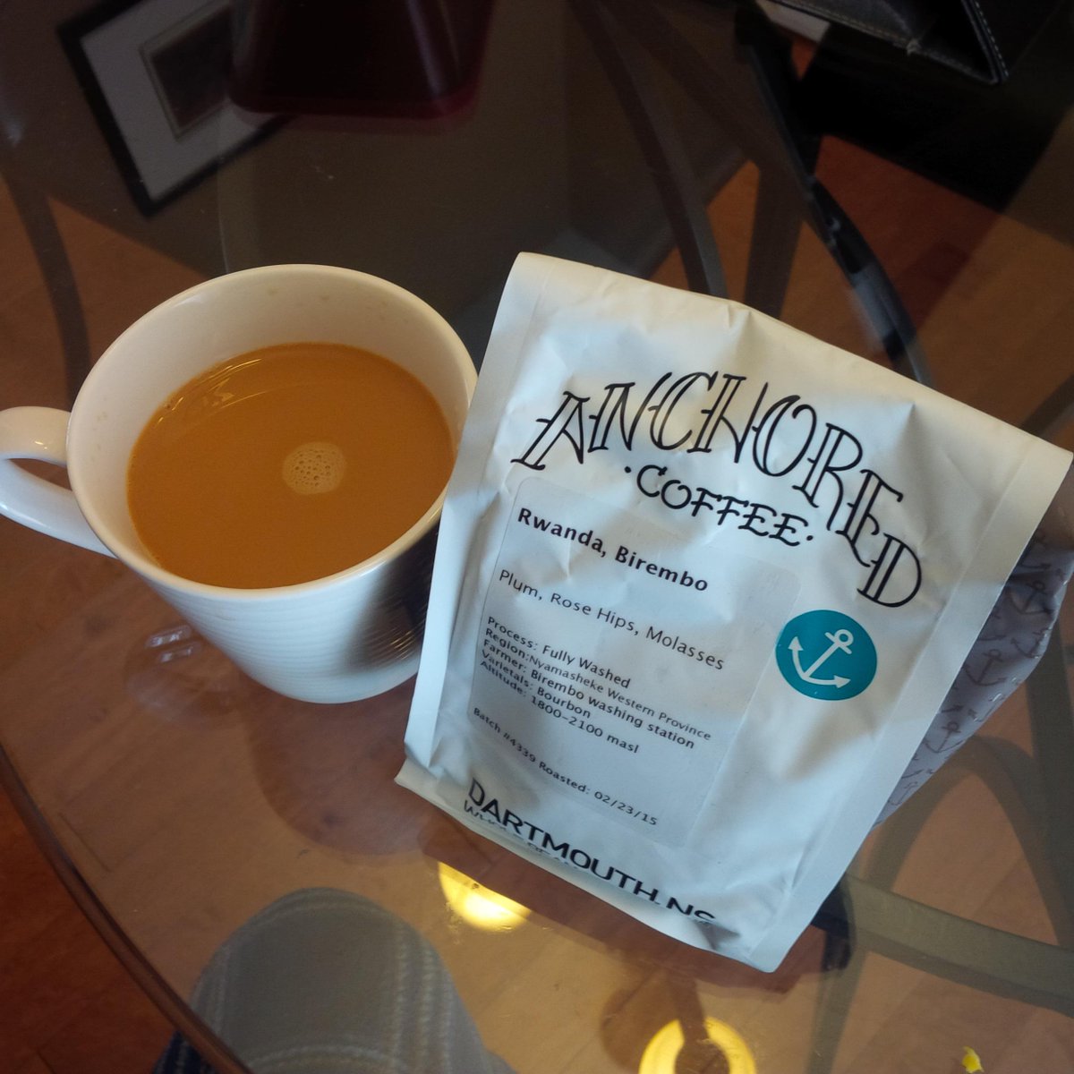 SteveGMedia's tweet photo. Latest @parachutecoffee delivery is from N.S., @Anchoredcoffee. This anchor will actually get you moving. #GreatJava http://t.co/g4mxmzIXh5