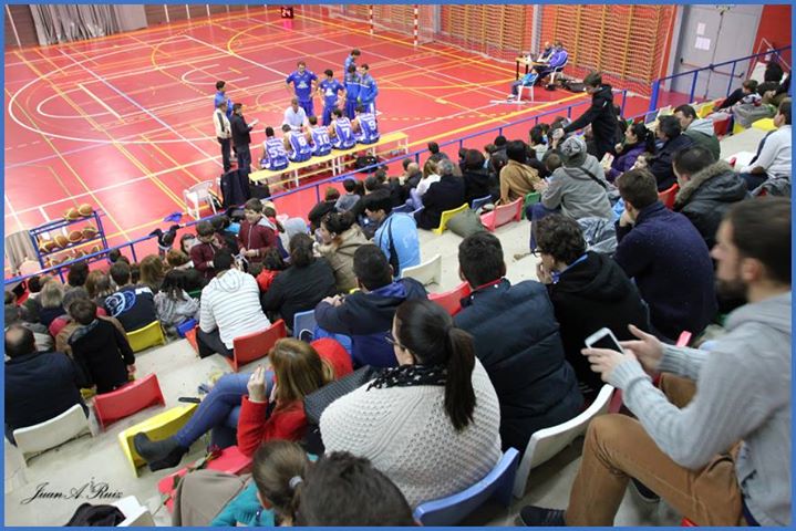 55cbsj's tweet photo. Hoy a las 19:30 en nuestro gran pabellon contra nautico de Sevilla orgulloso de mi equipo y de mi pueblo SAN JUAN!! http://t.co/HjtWIlo1Vx