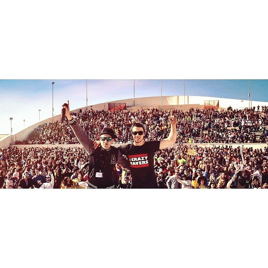 Escalante_95's tweet photo. GRACIAS Zamora !
GRACIAS @PolitecPartyZam !
#TurnUpTheSpeakers @dj_jormi 😝 http://t.co/ecgygeckr6