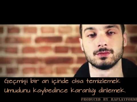 RaPlatformu's tweet photo. Geçmişi bir an içinde olsa temizlemek
Umudunu kaybedince karanlığı dinlemek. - Sansar Salvo @sansar34 http://t.co/bpcIPXtEQp