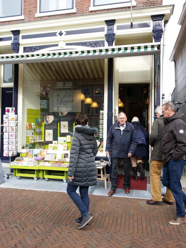 He he Hard gras bij <a href="/hetkeizerrijk/">hetkeizerrijk</a> èn nog voldoende Magdalena's van 't Hart #Maassluis