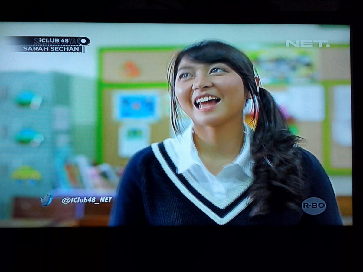 antonbazztian's tweet photo. @veJKT48 pantes jadi guru TK @iClub48_NET hahahaha... http://t.co/xIljVJUdlb