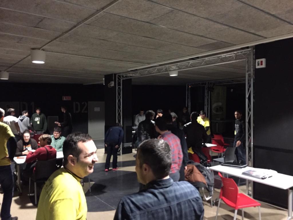 Ja tenim equips!! Ara a començar a treballar!