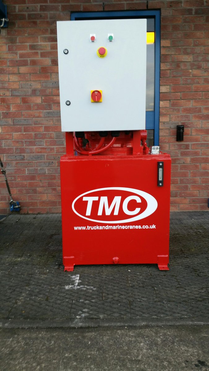 TMCcranes's tweet photo. 45Kw Powerpack ready to go to a Customer. http://t.co/utQc6SPKp4