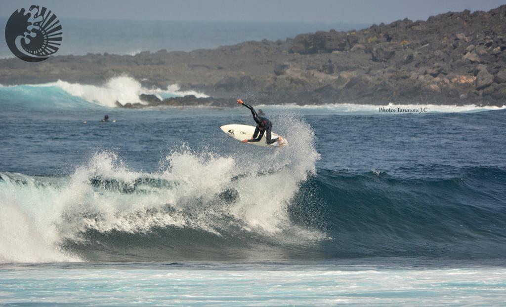 gc_360's tweet photo. #Fotos desde el point la #izquierda de #LaSanta, #Lanzarote, seguimos en el Campeonato #quemaoclass2015. Síguenos! http://t.co/RnQfpHNrgK