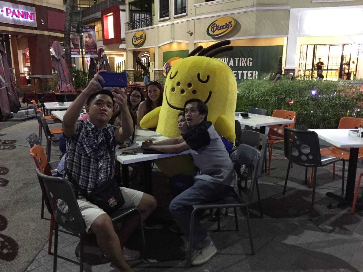 shena_mimi's tweet photo. May newfound friends ang patatas! #PotatoInTheCity http://t.co/077hi8YlYs