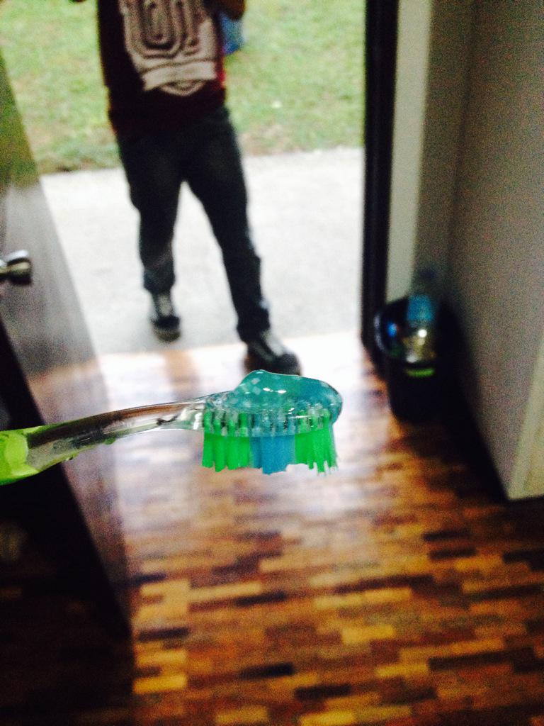 juicycalamari's tweet image. #PuyatProblems