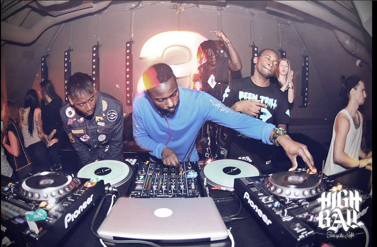 Listen to <a href="/MontaigneStreet/">Montaigne Street</a> introduce themselves with this mix: hungertv.com/feature/get-kn…