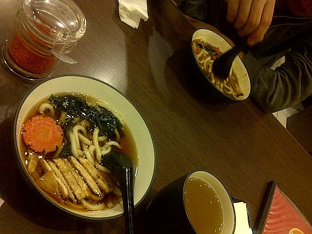 Chicken and curry udon @sushi_naru