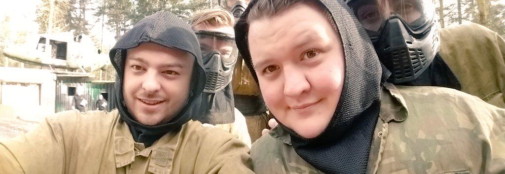 1990tree's tweet image. Paintballing.. rambo aing got shit on us..!!