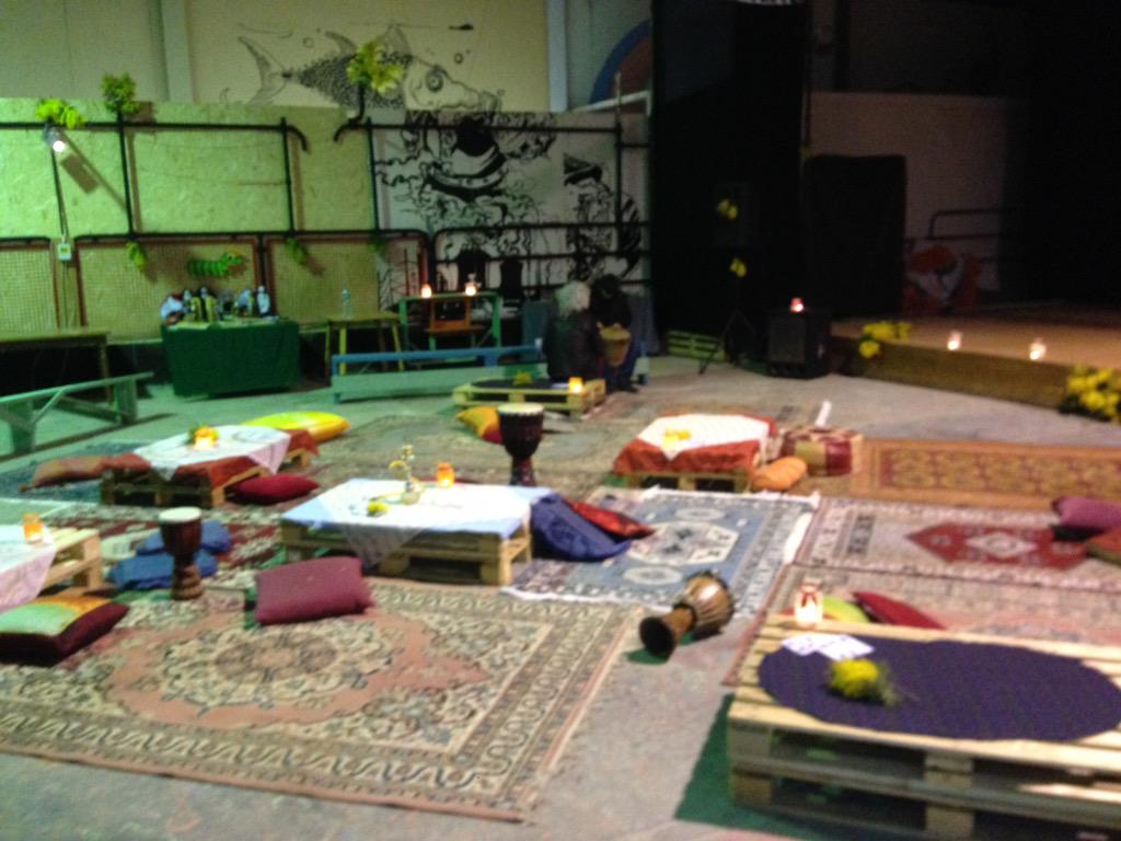 CsoaPangea's tweet photo. Siamo pronti per l'Hafla l'Oriente nel super continente #nonsolo8marzo http://t.co/qRpEarwHK6