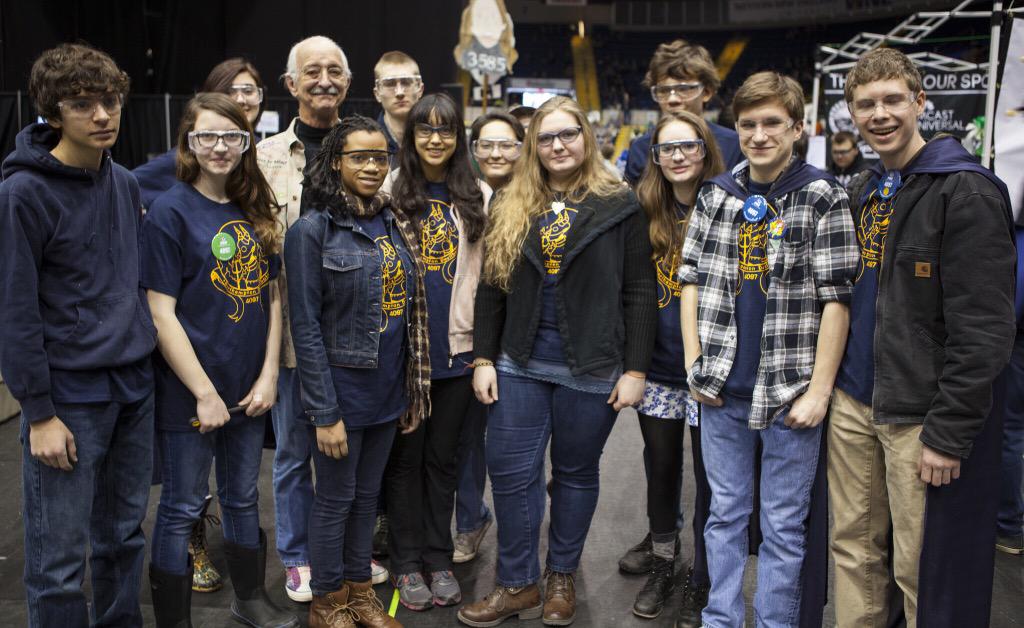NHS_Technology's tweet photo. @MIT @NASA @NEFIRST The Devilbots hanging out with legendary Woodie Flowers! #Devilbots #NEFIRST #nhstechnology http://t.co/666jDFpCHK