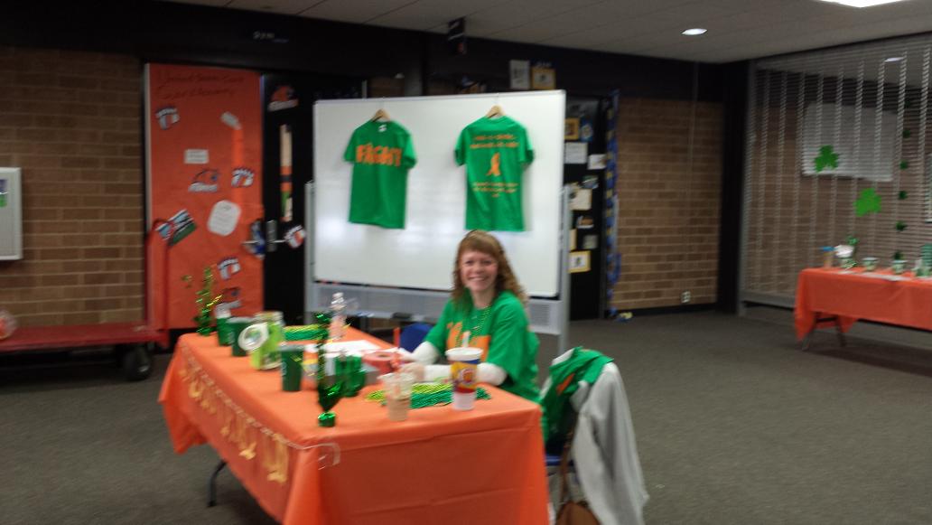 SLueders9's tweet photo. Thanks volunteers! Bags for St Baldrick's #th308 http://t.co/r9HBbnLk2T