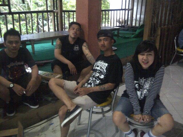 Tanggerang keringat berat brooo |