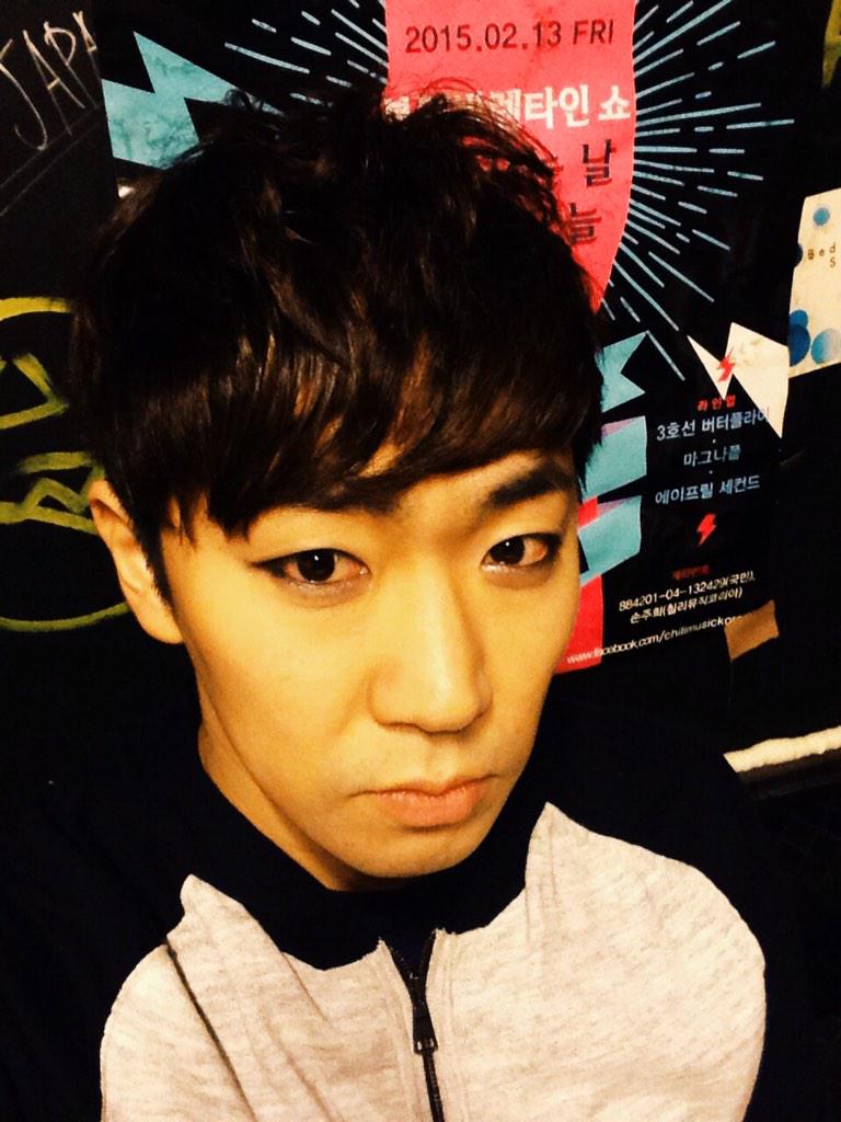 studiopirate's tweet photo. #쿠바 #Club_FF 대기중 http://t.co/Brmnlqp91M