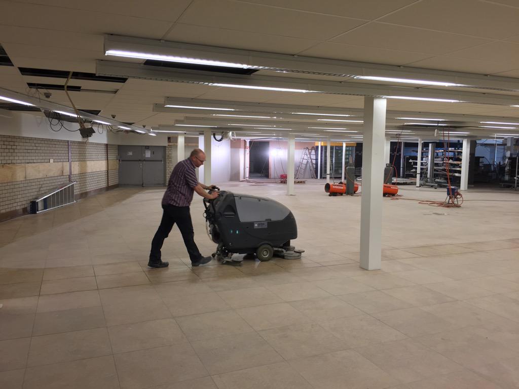 Patrick vol in actie😃👍 <a href="/jumbogieten/">Jumbo Abbas</a> gaat bijzonder worden👊 dat beloven we! Grvjan <a href="/c1000abbas/">Jan Abbas</a>