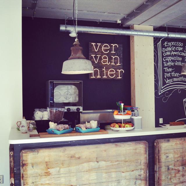 Ohhh wat hebben we vanmiddag weer lekkere koffie gedronken bij <a href="/VervanHier/">Ver van Hier</a>! #hotspot #rotterdam #kidsproof