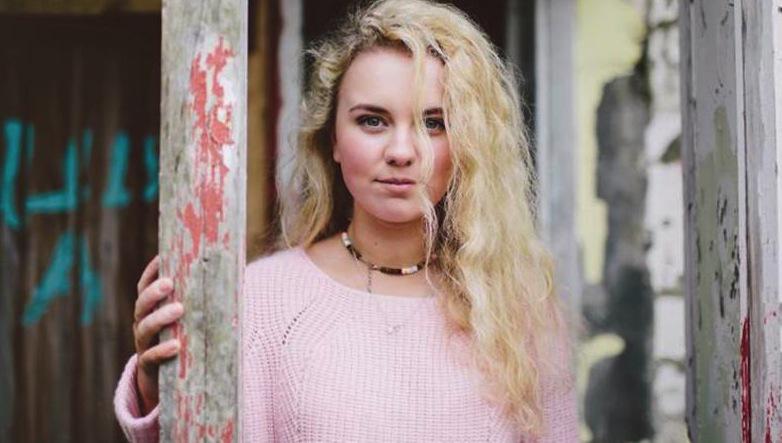 Mash-up sensation Emma Horan on generating thousands of view and charting alongside Ed Sheeran tinyurl.com/o9ms66n