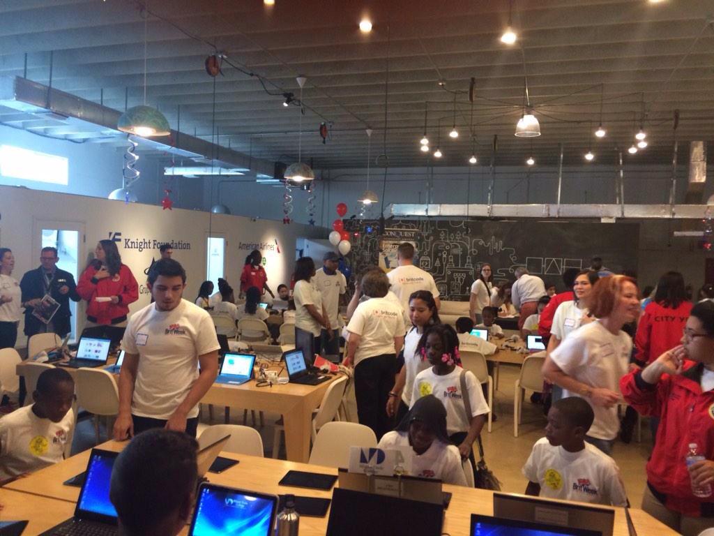 xaviermufraggi's tweet photo. "@TanabiGroup: Twitter takeover this morning by #BritCode #CodingForKids #Miami @BritWeek @thelabmiami http://t.co/l1G7LcN2GJ"