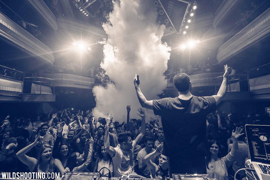 wild_shooting's tweet photo. Momentos memorables con @luigiinieto  en @teatroKAPITAL de la mano de @Lasfotosdefran Vente esta noche a vernos! http://t.co/XHVuNDjKcg