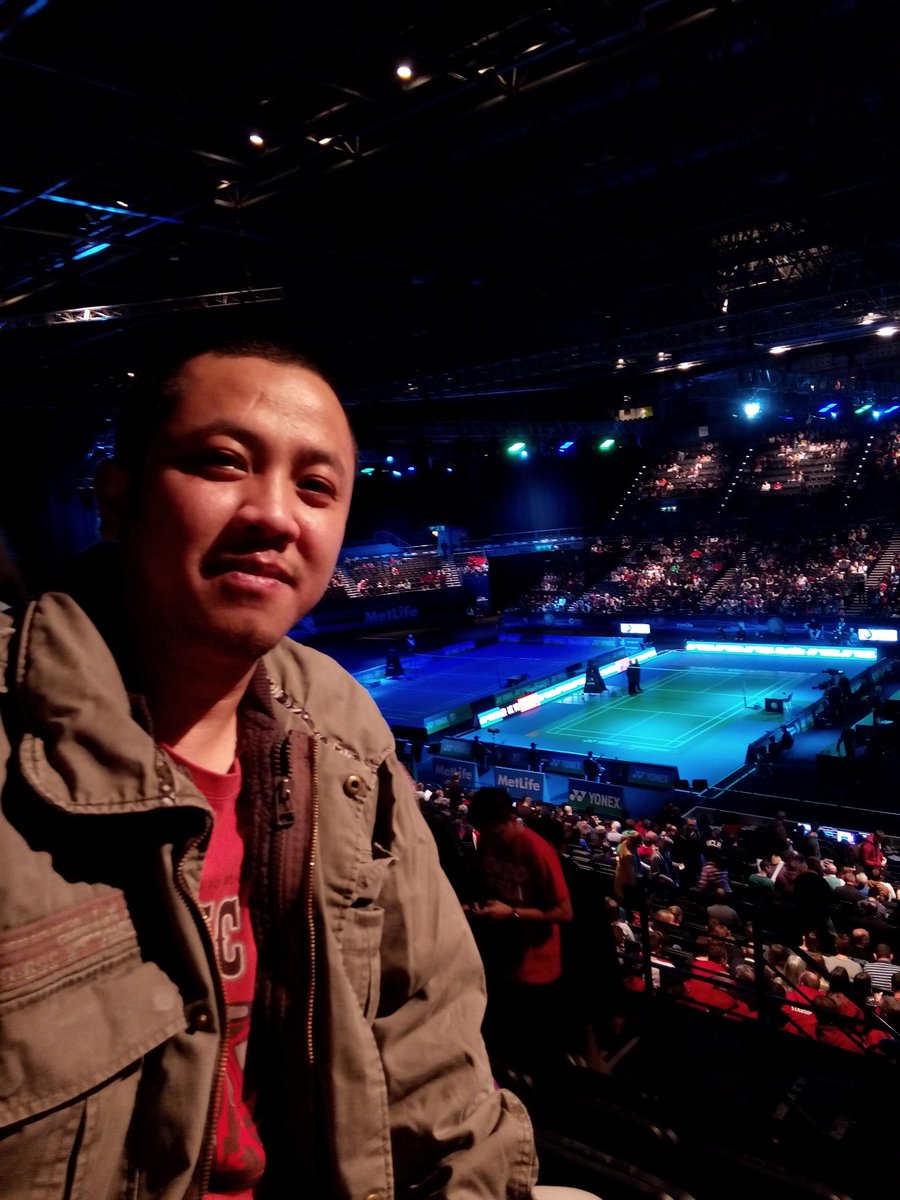 yunset's tweet photo. @YonexAllEngland #YonexAllEngland my hobby at berlayar stadion http://t.co/DVxnngFnx5