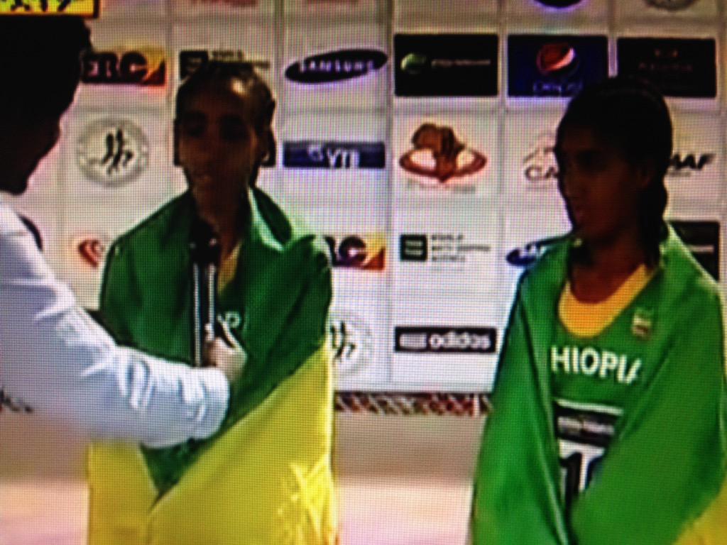 athleticsafrica's tweet photo. Ethiopian 1-2 in the women's 5000m Final and the #AddisAbaba2015 crowd goes ga-ga! #AfricanJuniorChamps http://t.co/M7Oy72igjK