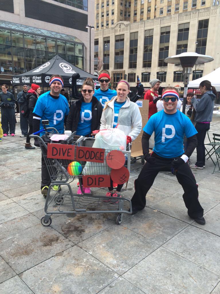 PowernetCo's tweet photo. Getting ready to start the #CinciCARTic! Enjoy Powernet's complimentary #wifi @MyFountainSqr! http://t.co/9g4d8LFRzW