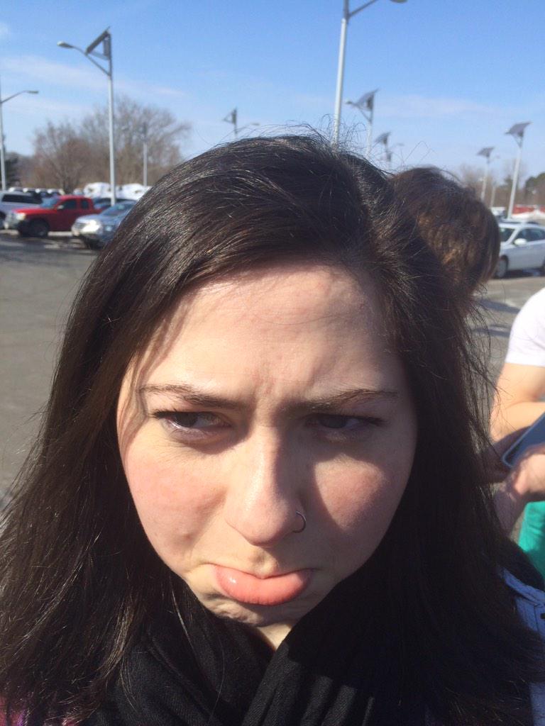 UMassMooreHall's tweet photo. Meridith says be safe and have fun http://t.co/3Y4Z5mVsyJ