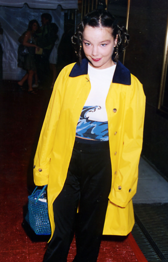 michelelau's tweet photo. Bjork gallery http://t.co/HSnHvLol4U via @TheCut http://t.co/k8SpW52ij2