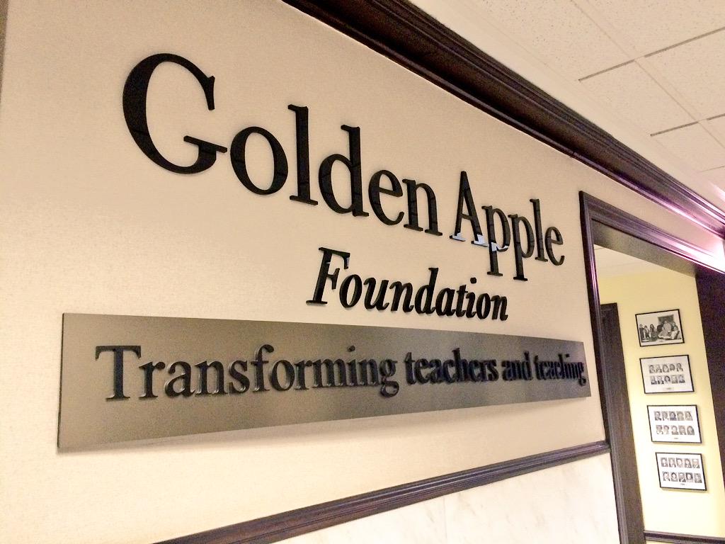 TyleratCALC's tweet photo. Excited &amp; honored 2 be on Selection Committee 4 the @goldenapple_il K-3 grade teacher awards. Great applicants! http://t.co/urYUSTrYzF