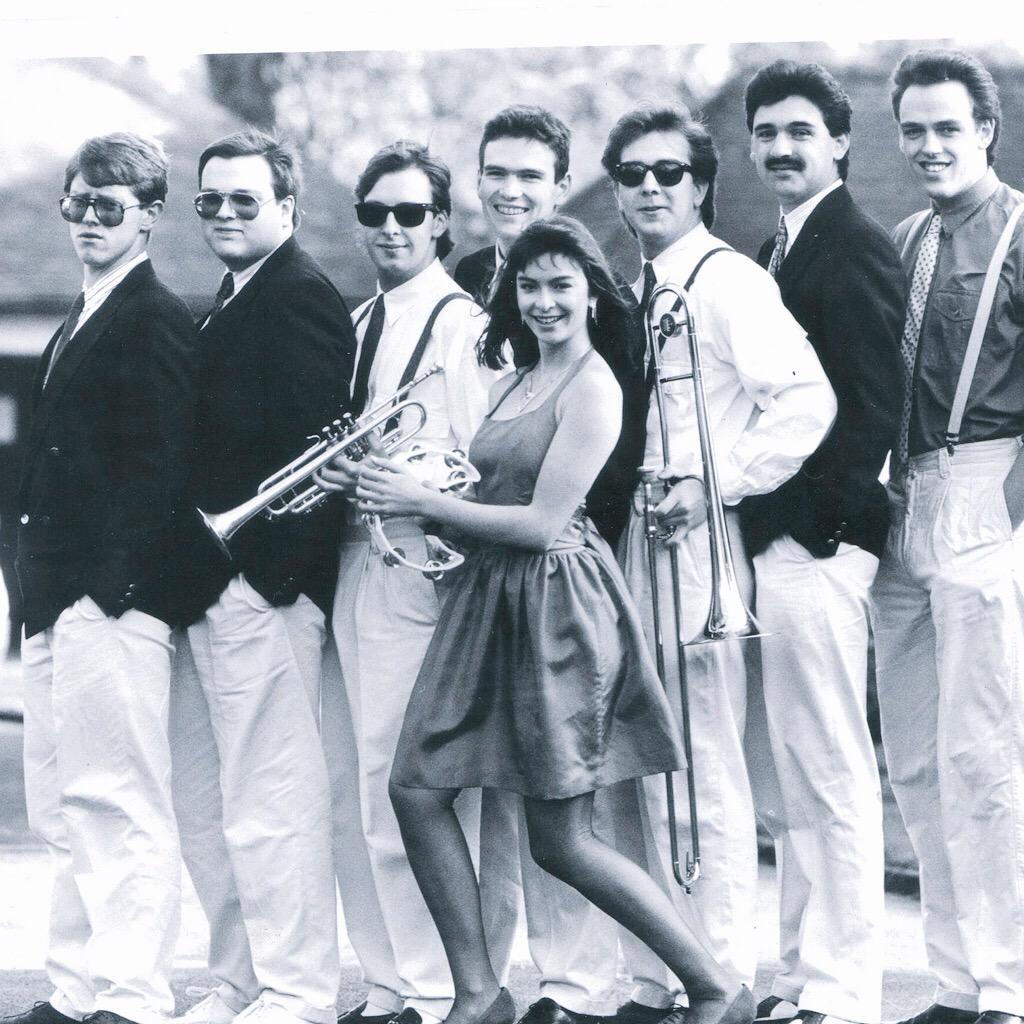 suziperry's tweet photo. Ps I'm holding a tambourine not a trumpet ... Ahem. Skills #redlemons http://t.co/3gL3LLnndR