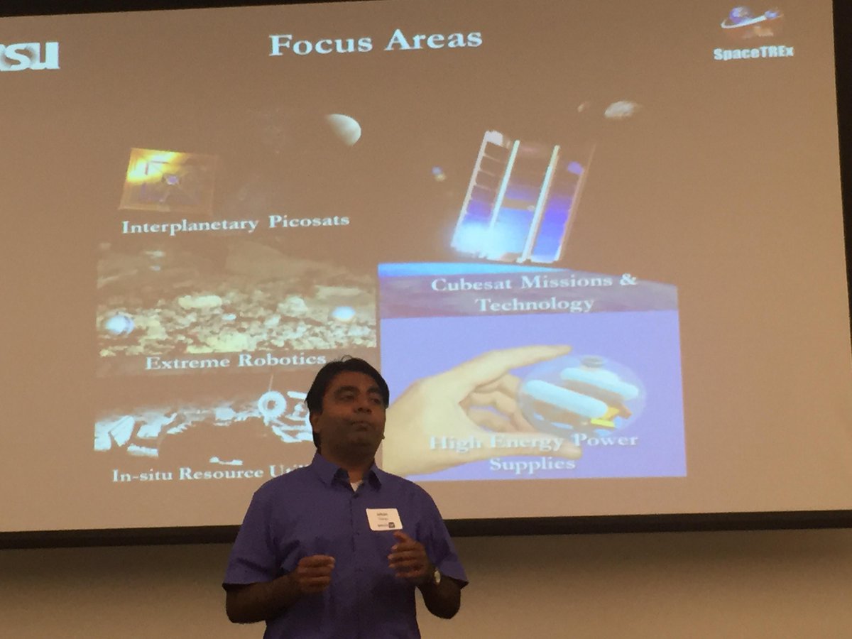 harbingeralpha's tweet photo. "Picosats are about the size of a ham sandwich." I'm sitting in on a  #spaceup session on small spacecraft &amp; robots http://t.co/ZfAfx1eEBz
