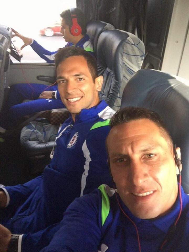 AzulitasFans's tweet photo. Este es nuestro! 2-0 seguro! #VamosCruzAzul http://t.co/FCA6YWTYKx