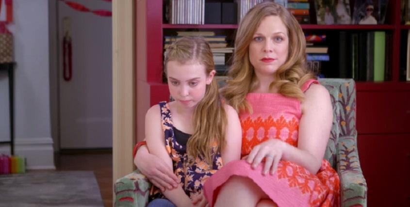 Первые месячные у девочки. Первая интимная близость. Симптомы первых месячных в 12 лет. Как выглядит 1 раз. Первые месячные у девлчк.