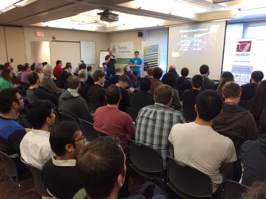 rexstjohn's tweet image. Sold out @hacksterio #hardwareweekend PDX #makesoftware