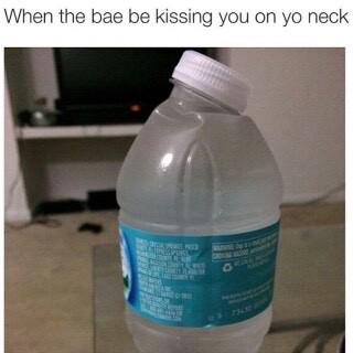 KayHilly's tweet image. Lol