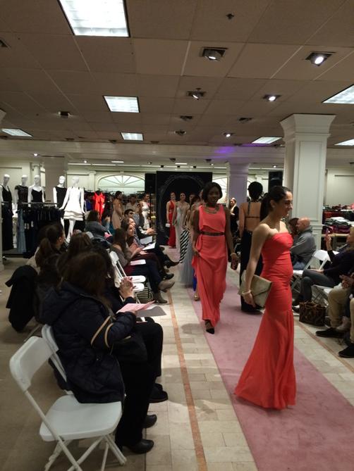 gadandolos's tweet photo. #bestnightever Manhasset prom event http://t.co/vmGdT2lxoQ