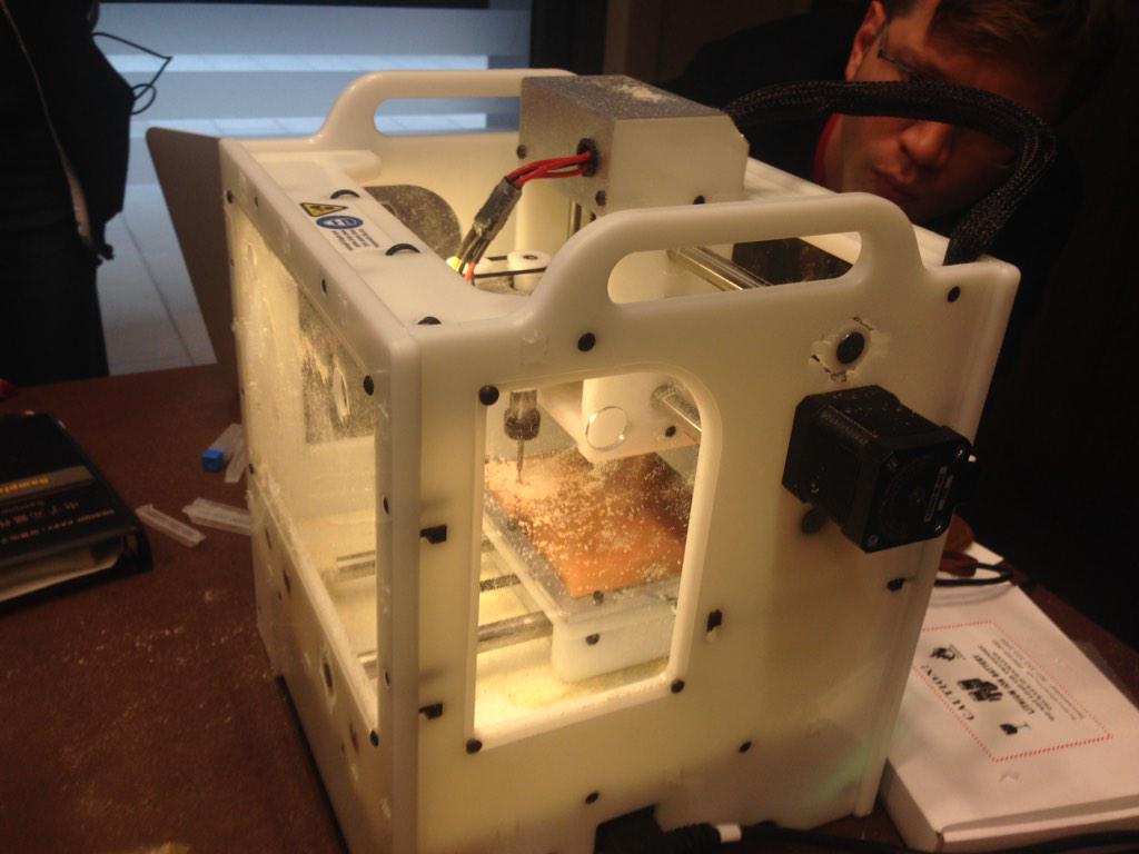 KatherineHomuth's tweet image. Using @upverter to design a custom circuit board, printed onsite with the Othermill by @othermachine #hackTO