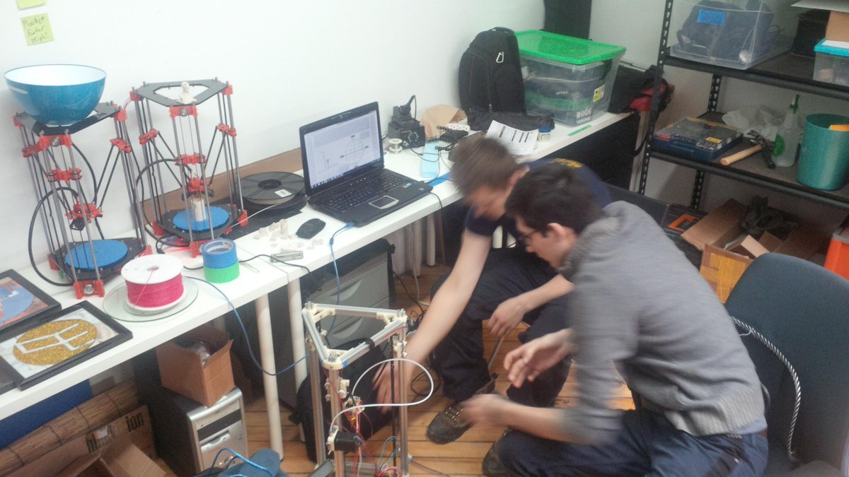 LaunchingBlock's tweet image. At work at CYD in the LaunchingBlock Labs...