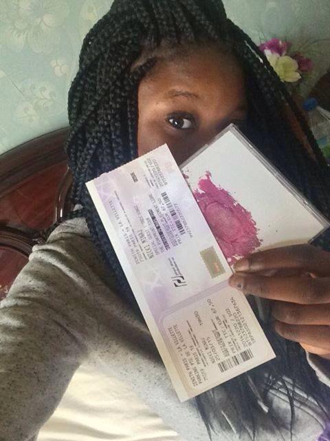 Queennickionika's tweet photo. See you soon Nicki @NICKIMINAJ  💋😭😭😭😭😭🇫🇷🇫🇷🇫🇷🇫🇷🇫🇷 http://t.co/v5WiTRAwey