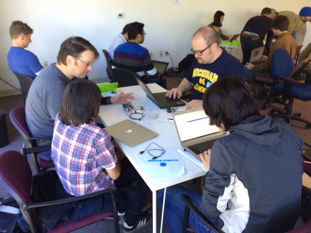 rexstjohn's tweet image. Intel Edison hack zone @hacksterio #hardwareweekend #makesoftware