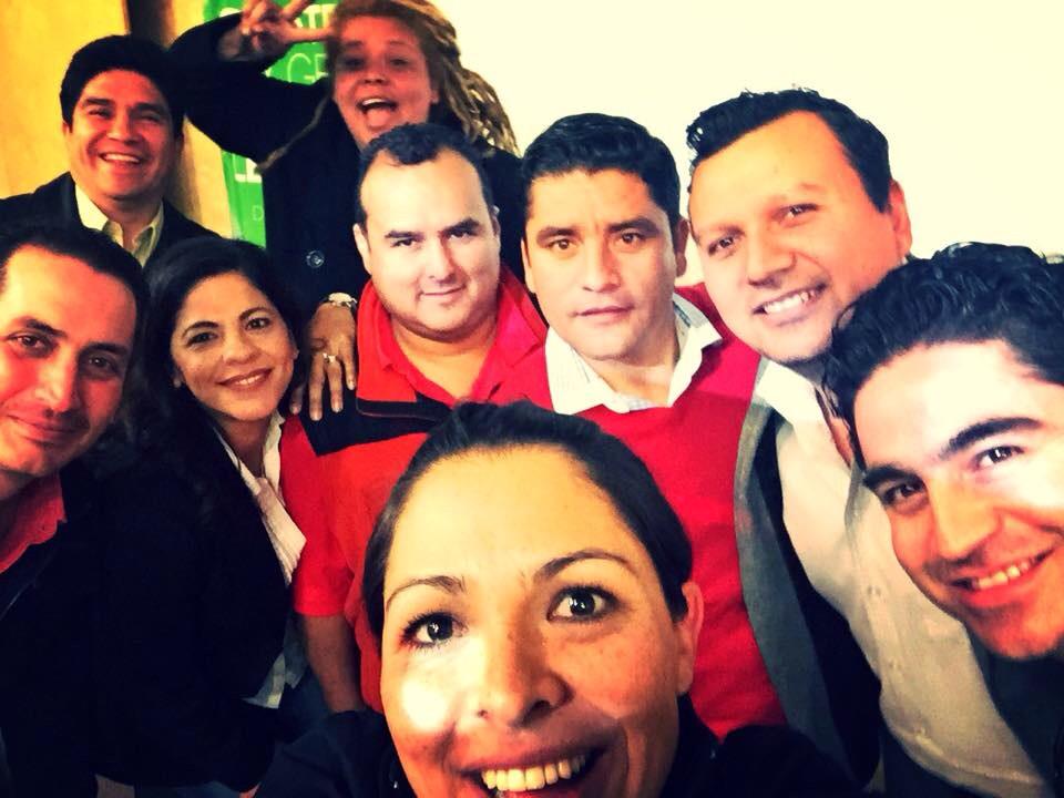 m_marc0's tweet photo. Clase en Sábado @OsosNegros #DiplomadoEGCE @PacoSerrano http://t.co/lgLHqsLoVE