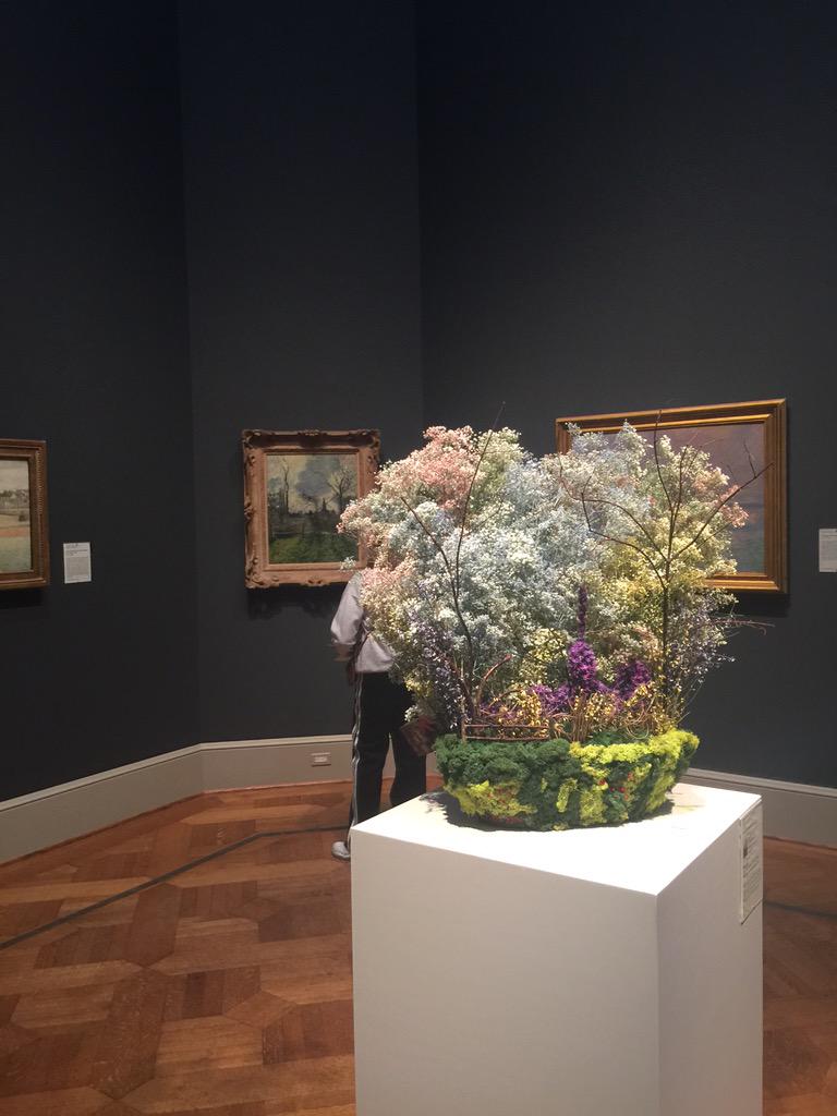 BrianKnopp's tweet photo. @STLArtMuseum is doing something fun this weekend. Clubs creating floral displays echoing great pieces of art. http://t.co/F22PcZBnEn