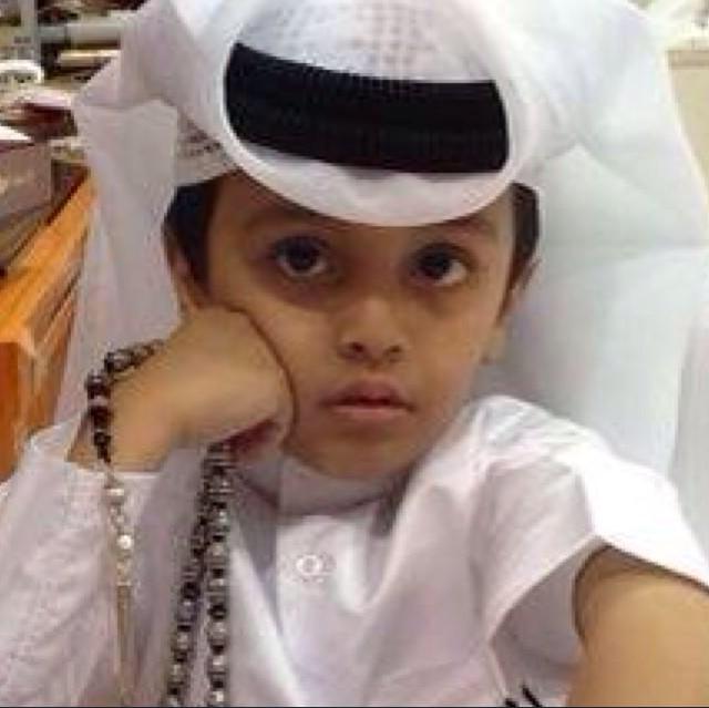 .

 #إشاعة_خير_يامحمد_بن_الذيب

الله يردّك يامحمد .. لحمدان
عقب البطا . وتشوف ضحكة خواته

.