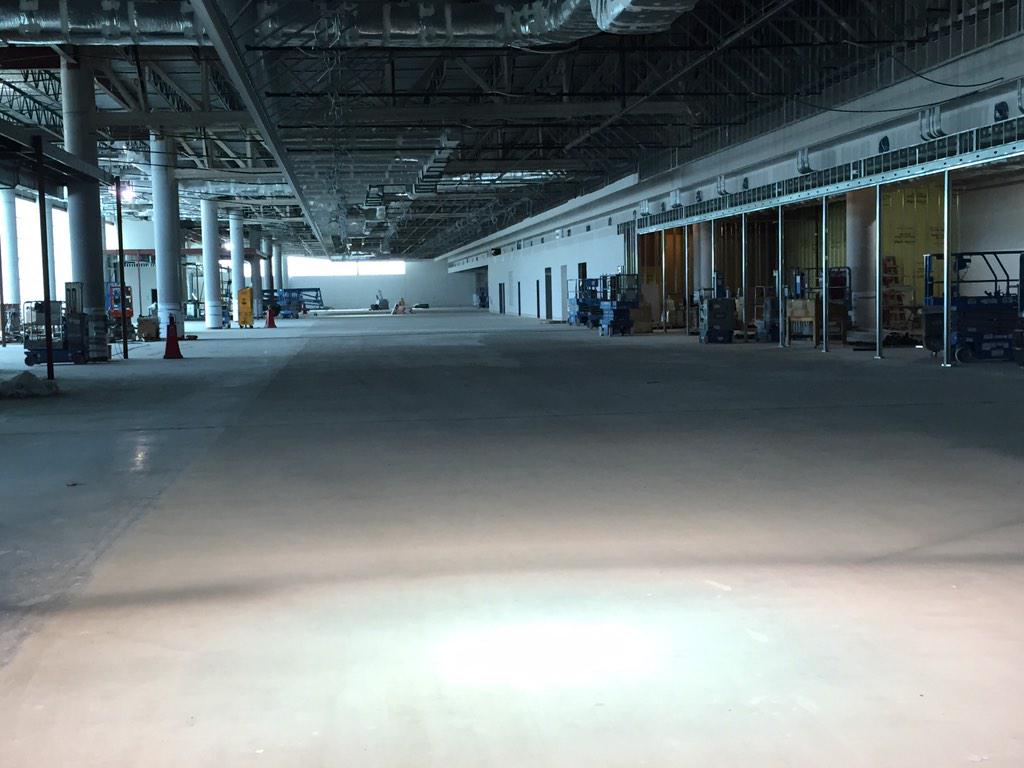 HBJNaomi's tweet photo. Hard hat tour of @HobbyAirport new @HOUhobby intl airport. Set to open in October http://t.co/8WCnUyeyND