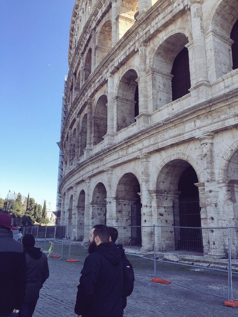 millzfilmz's tweet photo. The Colosseum #ChasingItaly http://t.co/nksQLyiKC4